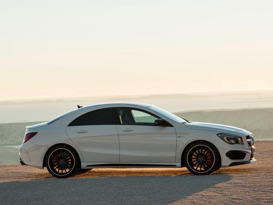  Mercedes-Benz CLA45 AMG 2013 года  (фото 16 из 22)